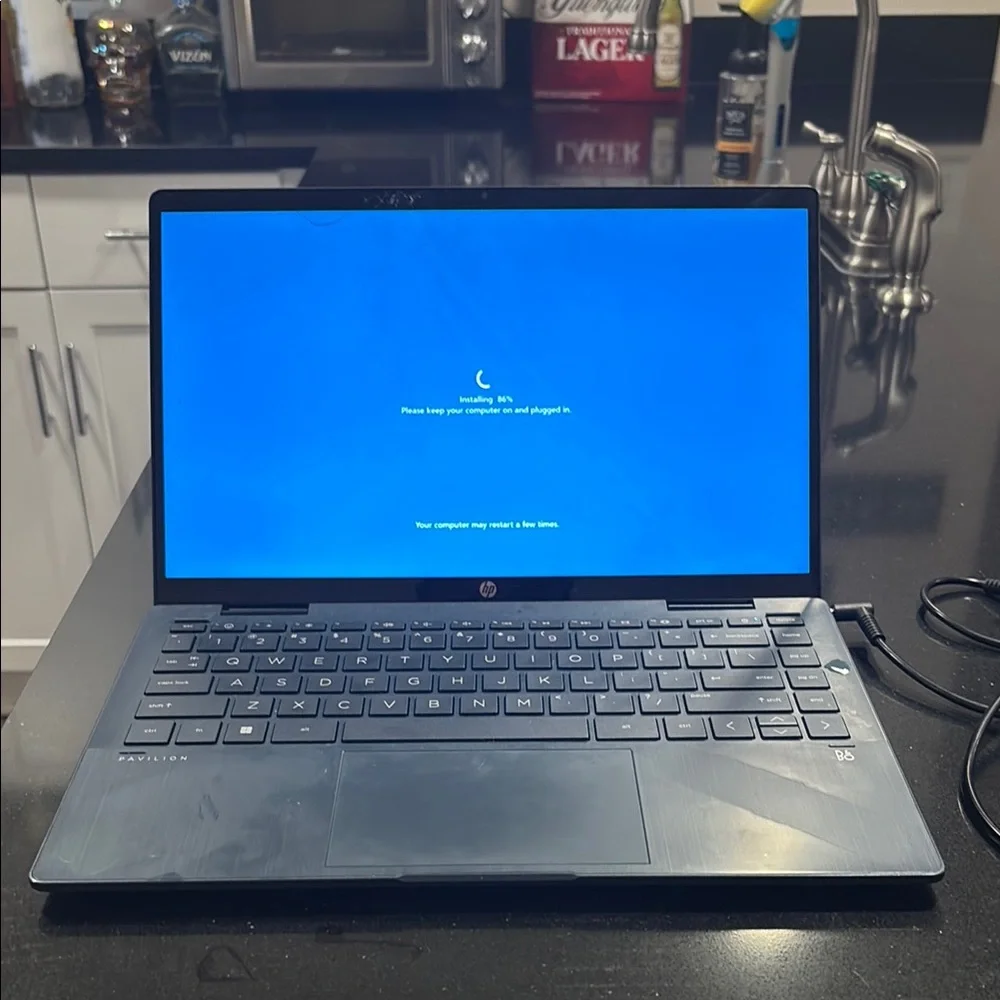 HP Pavilion 360 Blue (Factory Reset) *Slightly Cracked Screen* Price Negotiable